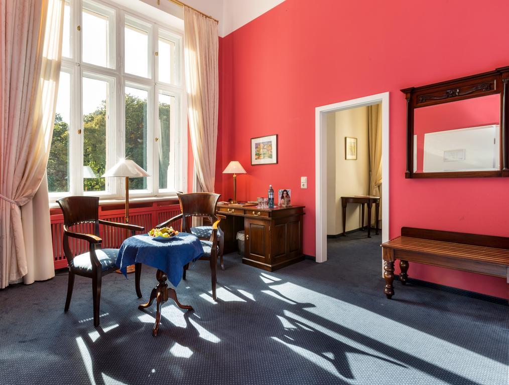 Schlosshotel ראלסוויק מראה חיצוני תמונה