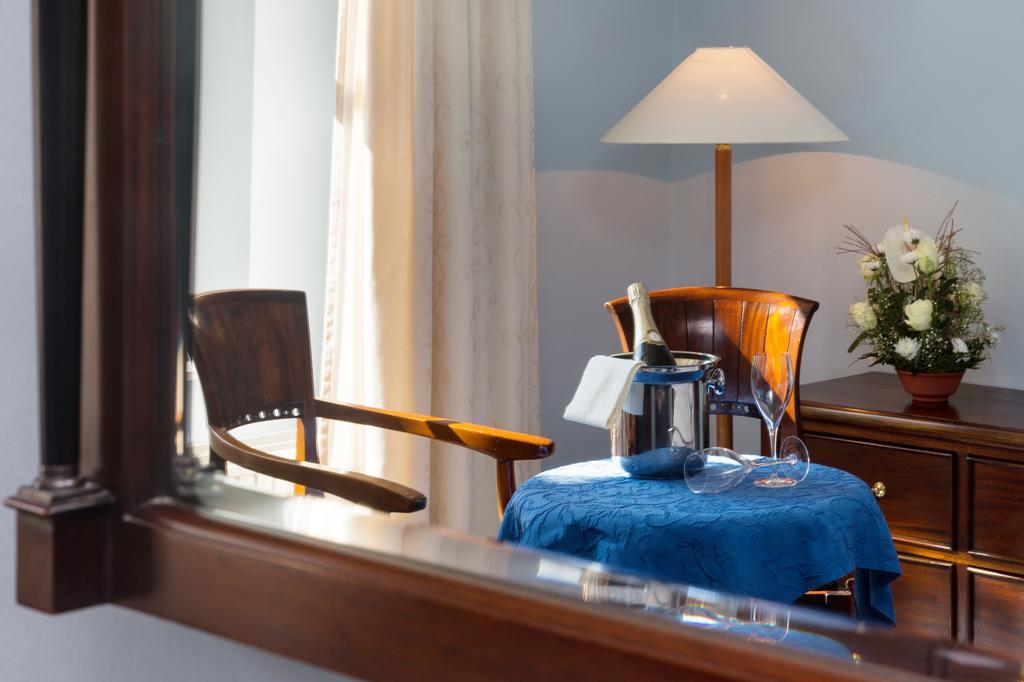 Schlosshotel ראלסוויק מראה חיצוני תמונה